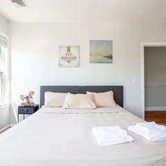 Spacious 2BR-1BA-4 Beds | NYC | EWR | Free Parking