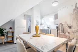 Penthouse 4BR-2BA-9 Beds | NYC | MetLife | Parking