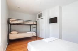 Spacious 2BR-1BA-4 Beds | NYC | MetLife | Parking