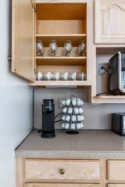 Sunset Suite 3BR-2BA-7 Beds | MetLife-NYC-Parking