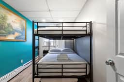 Updated 3BR-2BA-9 Beds | NYC | MetLife | Parking