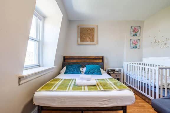 Deluxe 4BR-2BA-12 Beds | NYC | MetLife | Parking
