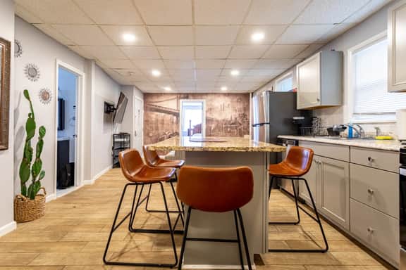 Updated 3BR-2BA-9 Beds | NYC | MetLife | Parking